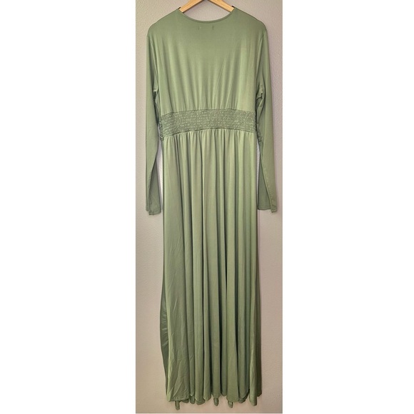 NWT Baltic Born Arianna Maxi Dress Dusty Sage Long Sleeve Flowy Side Slit Dress - Picture 6 of 12